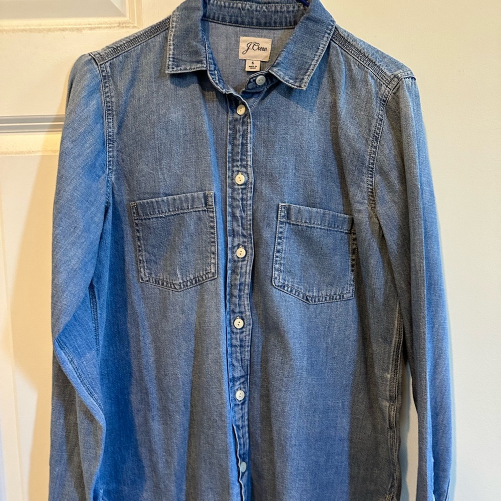 J.Crew chambray shirt in size 6
